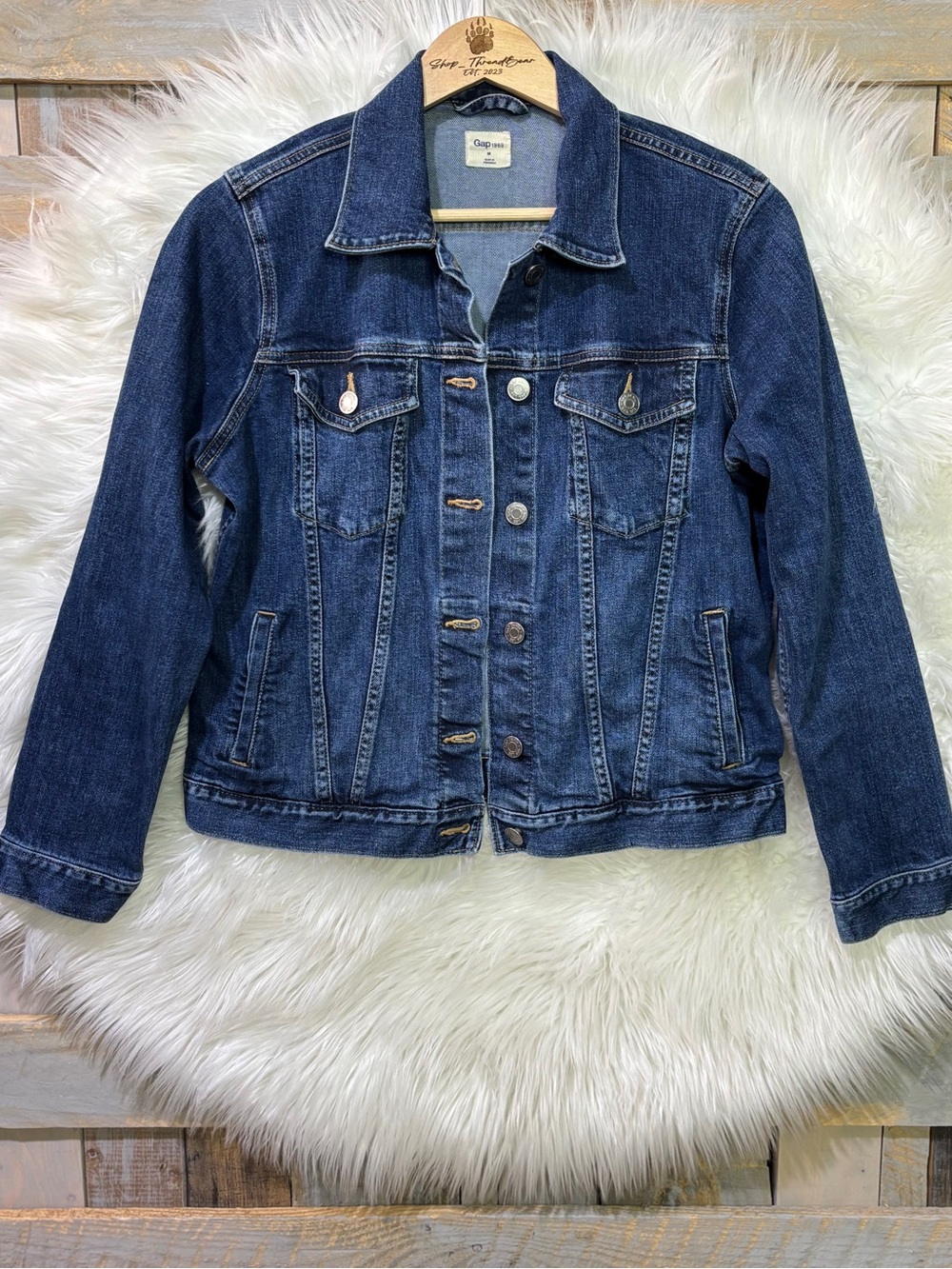 EUC [GAP] Classic! Dark Blue Denim Button Down Jean Jacket + Pockets | Medium